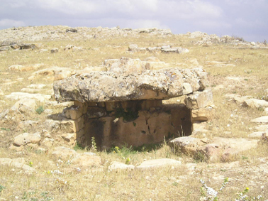 dolmen Thugga