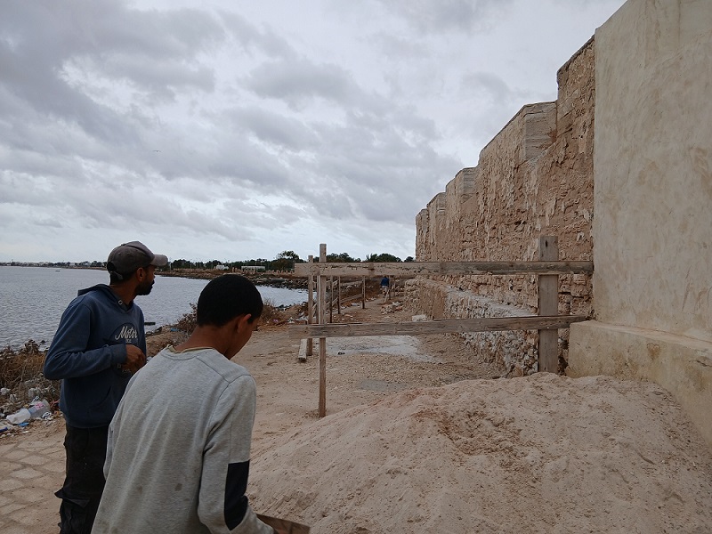 أشغال ترميم برج الغازي مصطفى (حومة السوق جربة