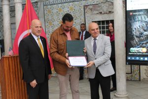 IMG_9696-300x200 Tapestry Experience استكمال مشروع المدرج الروماني بالجمّ