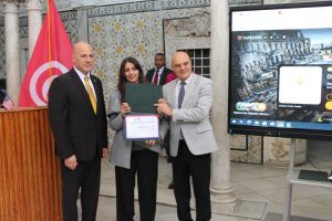 IMG_9703-300x200 Tapestry Experience استكمال مشروع المدرج الروماني بالجمّ